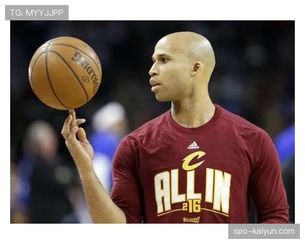 前NBA球员理查德·杰弗森评论：现代前锋在转换中的角色已发生根本变化